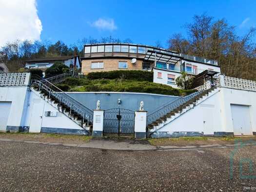 Haus zum Kauf 400.000 € 16 Zimmer 431 m² 1.196 m² Grundstück Frankeneck 67468