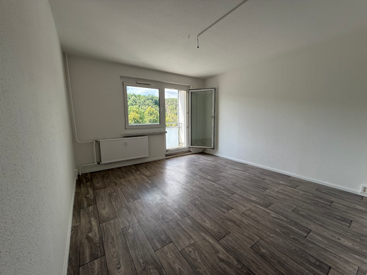 Wohnung zur Miete 360 € 4 Zimmer 68,9 m² 4. Geschoss Dr.-Salvador-Allende-Straße 252 Kappel Chemnitz 09119