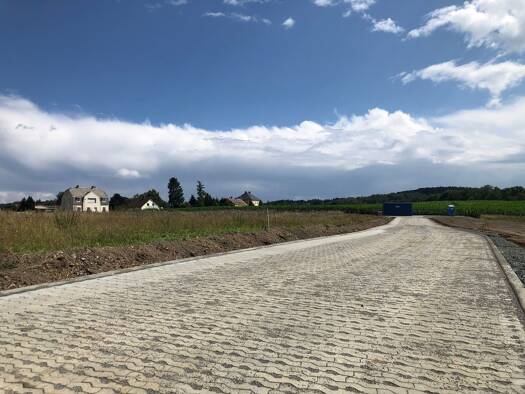 Grundstück zum Kauf provisionsfrei 82.000 € 1.072 m² Grundstück Oelsnitzer Straße Theuma 08541