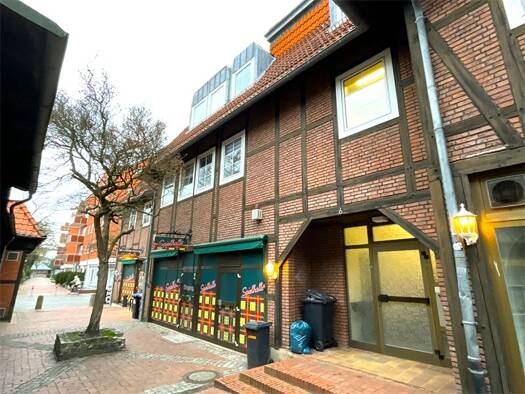 Wohnung zur Miete 675 € 3 Zimmer 102,5 m² 1. Geschoss frei ab sofort Uelzen 29525