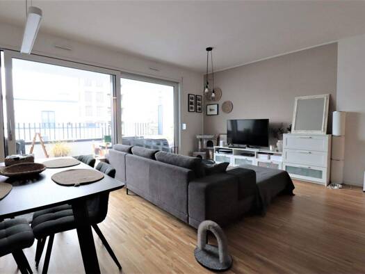 Wohnung zur Miete 1.167 € 3 Zimmer 86,8 m² 2. Geschoss frei ab 01.04.2026 Klosterstraße 55 Stadtmitte Düsseldorf 40211