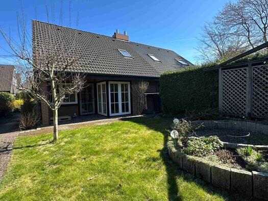 Doppelhaushälfte zum Kauf 395.000 € 4 Zimmer 90 m² 218 m² Grundstück Pinneberg 25421