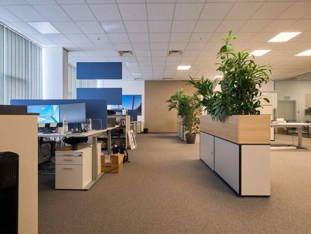 Lagerhalle zur Miete 2 € 349,9 m² Lagerfläche Im Pfingstwasen 1 Stadtgebiet Göppingen 73035