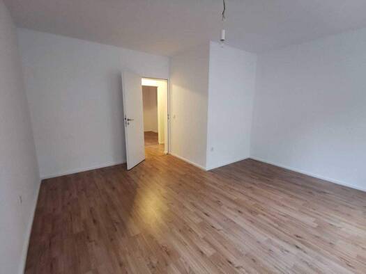 Wohnung zur Miete 520 € 3 Zimmer 80 m² 3 Geschosse Schmiedestr. 8 Wanheimerort Duisburg 47055