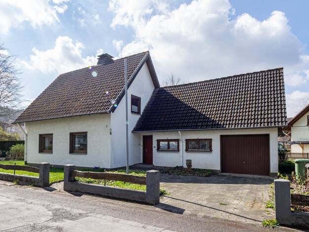 Einfamilienhaus zum Kauf 197.000 € 6 Zimmer 165 m² 575 m² Grundstück Allendorf Sundern 59846