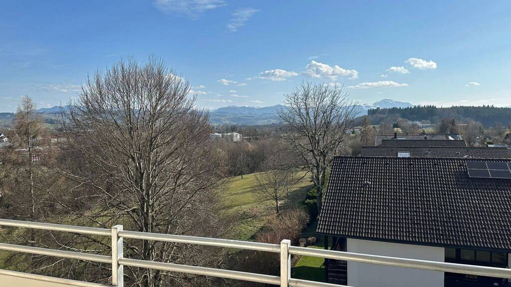 Wohnung zur Miete 1.680 € 3 Zimmer 105,5 m² frei ab 01.06.2026 Kempten 87435