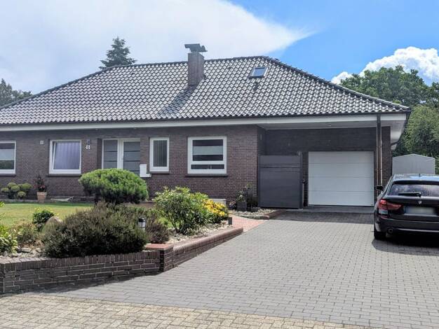 Einfamilienhaus zum Kauf 555.000 € 5 Zimmer 247,9 m² 2.580 m² Grundstück frei ab 01.10.2026 Streek Varel 26316