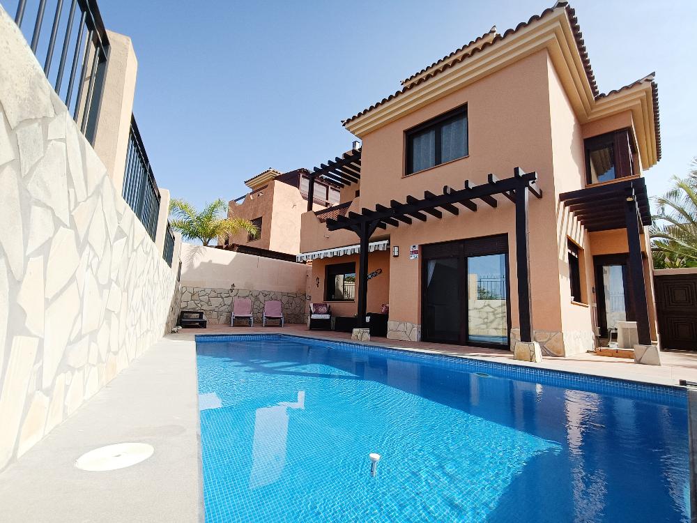 Villa zum Kauf 695.000 € 5 Zimmer 301 m²<br/>Wohnfläche 301 m²<br/>Grundstück Amarilla Golf 38639