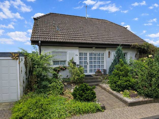 Haus zum Kauf 269.000 € 9 Zimmer 275,4 m² 911,3 m² Grundstück Mendig 56743