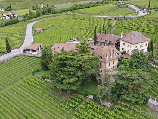 Haus zum Kauf 3.073 m² Grundstück St.-Justina-Straße 1/A Bozen 39100