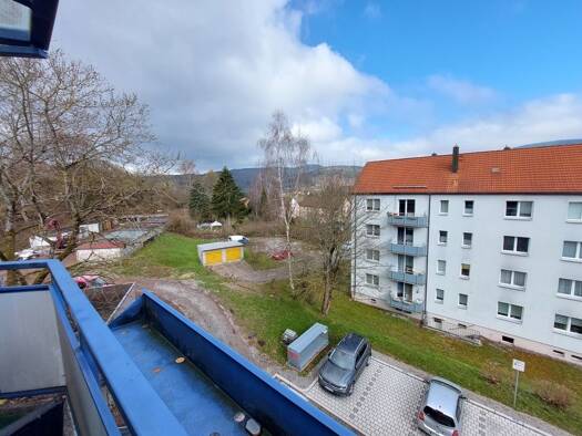 Wohnung zur Miete 311 € 2 Zimmer 51 m² 4. Geschoss frei ab 01.11.2025 Straße der Freundschaft 12 Zella-Mehlis 98544