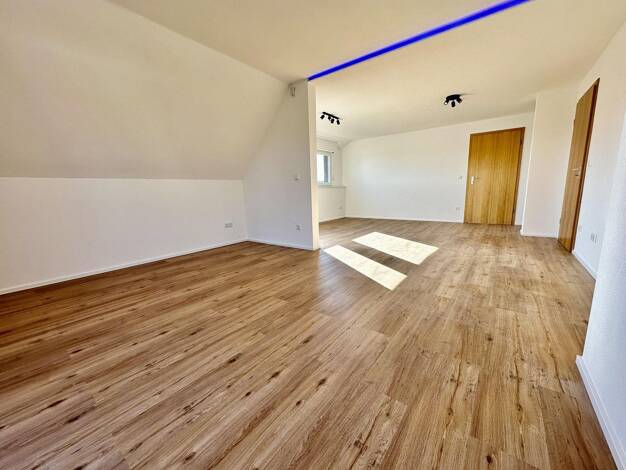 Wohnung zur Miete 1.200 € 1,5 Zimmer 91 m² 2. Geschoss Aich Aichtal 72631