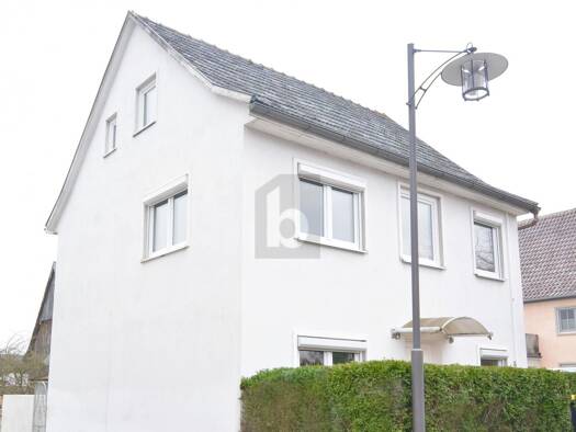 Einfamilienhaus zum Kauf 7 Zimmer 121 m² 110 m² Grundstück Frohnlach Ebersdorf 96237