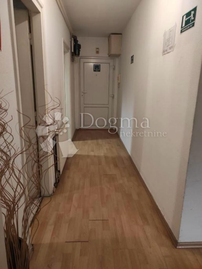 Wohnung zum Kauf 180.000 € 2 Zimmer 86 m²<br/>Wohnfläche 1.<br/>Geschoss Velika Gorica 10410