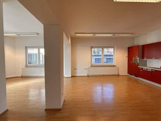 Büro zur Miete 868 € 4 Zimmer Wiener Neustadt 2700