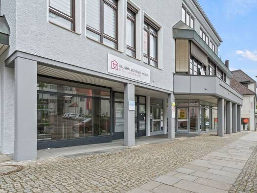 Laden zum Kauf 219.900 € 3 Zimmer 104,1 m² Verkaufsfläche Laupheim 88471