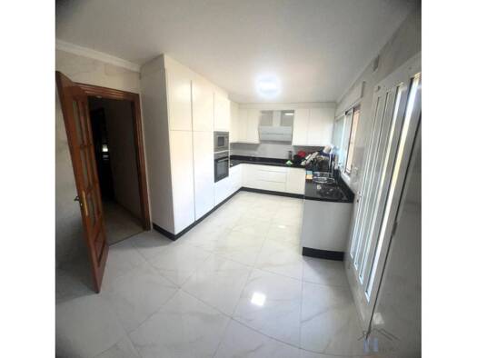 Haus zum Kauf 229.000 € 3 Zimmer 242 m² Adra 04770