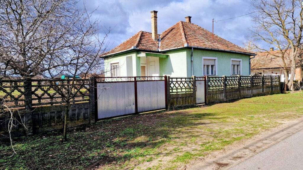 Bauernhaus zum Kauf 70.000 € 3 Zimmer 82 m² 5.323 m² Grundstück Kecel 6237