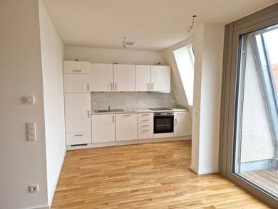Wohnung zur Miete 826 € 3 Zimmer 61,7 m² Dachgeschoss frei ab 01.08.2025 Eutritzsch Leipzig 04129