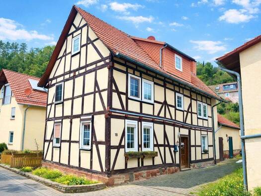 Haus zum Kauf 95.000 € 5 Zimmer 150 m² 646 m² Grundstück Datterode Ringgau- Datterode 37296