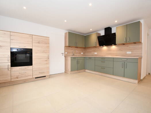 Wohnung zur Miete 895 € 3 Zimmer 120 m² Altenoythe Friesoythe / Altenoythe 26169