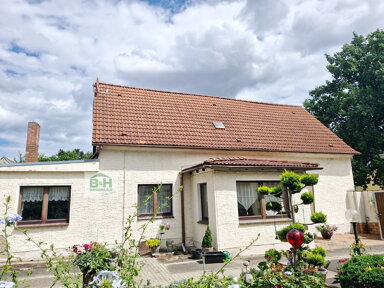 Bauernhaus zum Kauf 95.000 € 4 Zimmer 136 m² 2.200 m² Grundstück frei ab sofort Wolfen Bitterfeld-Wolfen 06766