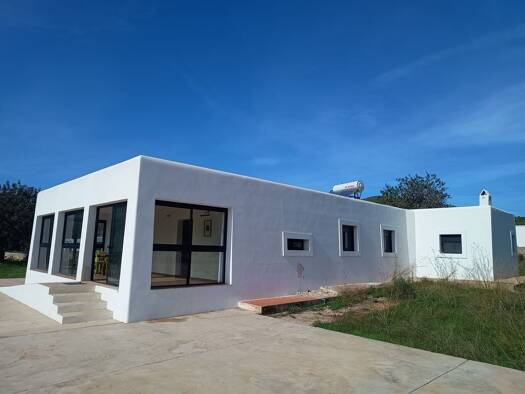 Landhaus zum Kauf provisionsfrei 1.700.000 € 5 Zimmer 184 m² 17.000 m² Grundstück Ibiza 07817