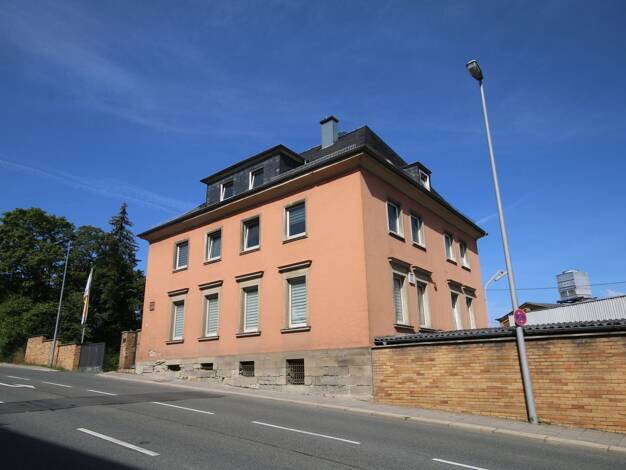 Mehrfamilienhaus zum Kauf 317 m² 671,6 m² Grundstück Innenstadt Hof 95028