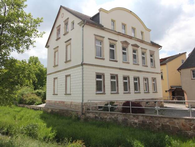 Mehrfamilienhaus zum Kauf als Kapitalanlage geeignet 670.000 € 13 Zimmer 200 m² 1.327 m² Grundstück Frankenberg Frankenberg 09669