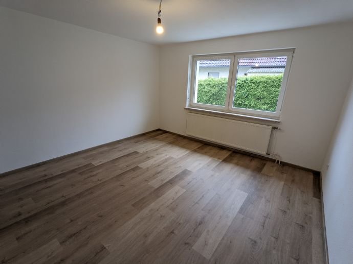 Einfamilienhaus zur Miete 1.380 € 5 Zimmer 128 m²<br/>Wohnfläche 740 m²<br/>Grundstück 01.06.2025<br/>Verfügbarkeit Kösching Kösching 85092