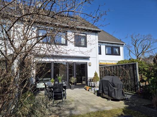 Reihenmittelhaus zum Kauf 495.000 € 4 Zimmer 124,7 m² 157 m² Grundstück Wedel / Schulau 22880