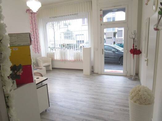 Laden zur Miete 495 € 2 Zimmer 88 m² Verkaufsfläche Solingen 42655