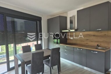 Wohnung zum Kauf 256.500 € 1 Zimmer 57 m² 1. Geschoss Porec center 52440