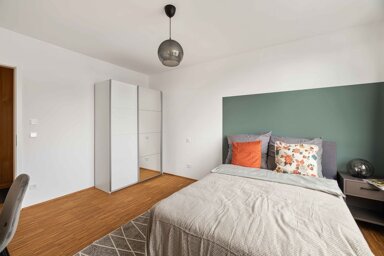 Wohnung zur Miete Wohnen auf Zeit 1.064 € 4 Zimmer 13,3 m² frei ab 04.12.2024 Tübinger Straße 3e Land in Sonne München 80686