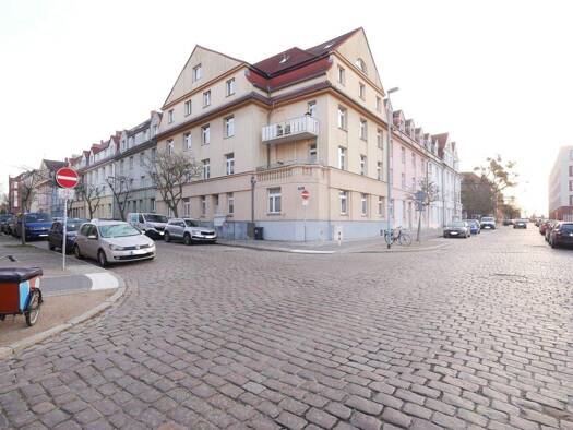 Wohnung zur Miete 699 € 3 Zimmer 75 m² frei ab sofort Virchowstraße 12 Werdervorstadt Schwerin 19055