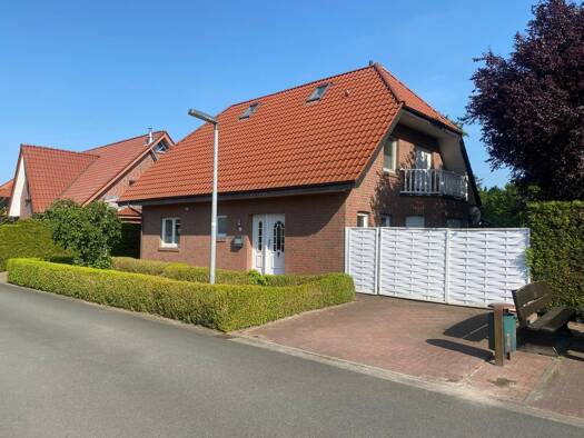 Einfamilienhaus zur Miete 1.200 € 4 Zimmer 124 m² 724 m² Grundstück frei ab 01.11.2025 Neuscharrel Friesoythe / Neuscharrel 26169