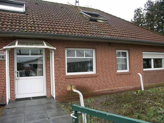 Einfamilienhaus zum Kauf provisionsfrei 250.000 € 5 Zimmer 130 m² 714 m² Grundstück Hülsenmoor Essen (Oldenburg) 49632