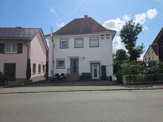 Einfamilienhaus zum Kauf 338.000 € 5,5 Zimmer 118,6 m² 189 m² Grundstück Neudingen Donaueschingen / Neudingen 78166