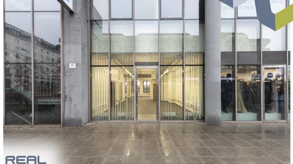 Laden zur Miete 2.331 € 116,6 m² Verkaufsfläche Lustenau Linz 4040