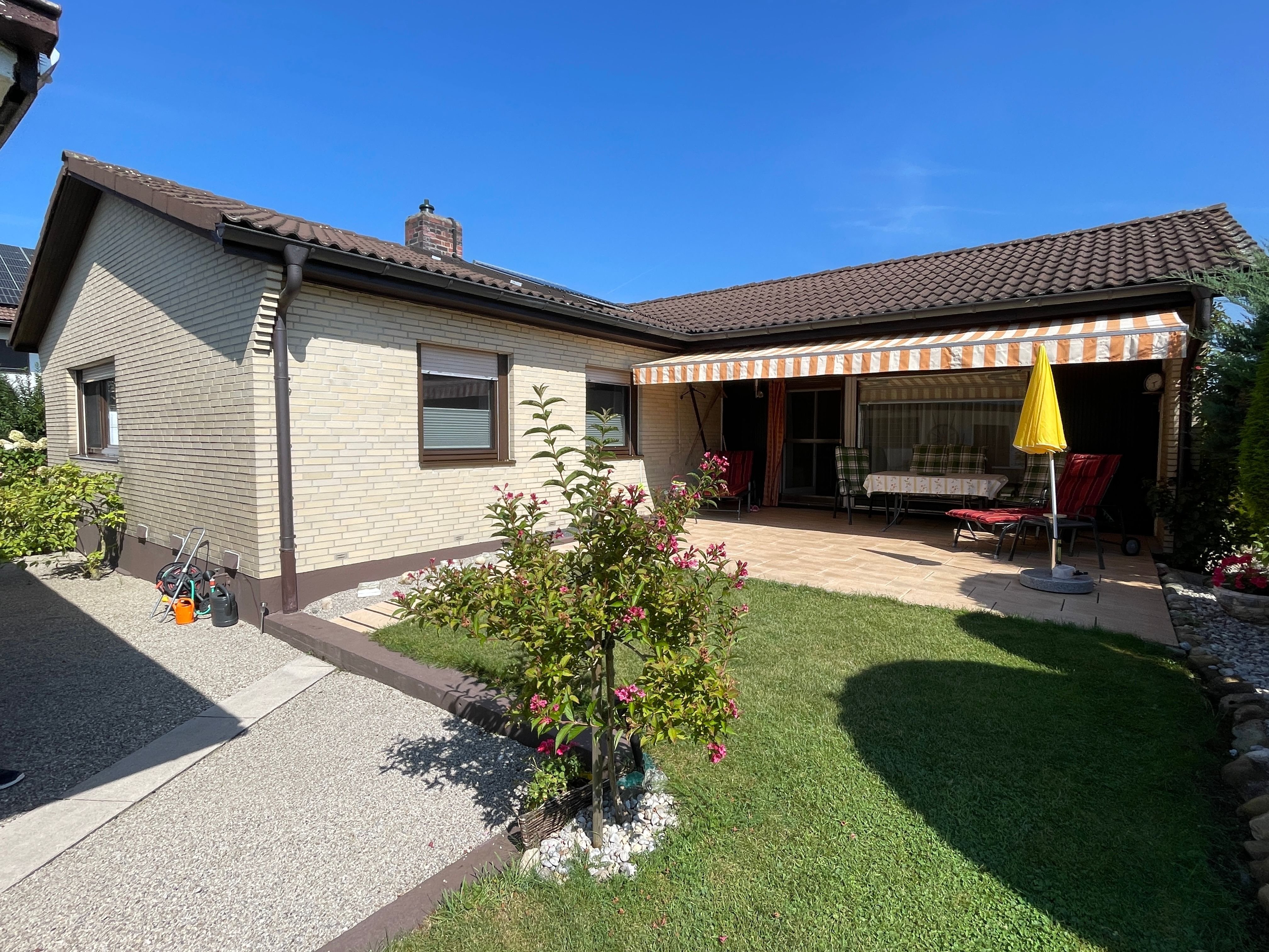 Bungalow zum Kauf 1.135.000 € 5,5 Zimmer 136 m²<br/>Wohnfläche 772 m²<br/>Grundstück Bruckmühl 83052