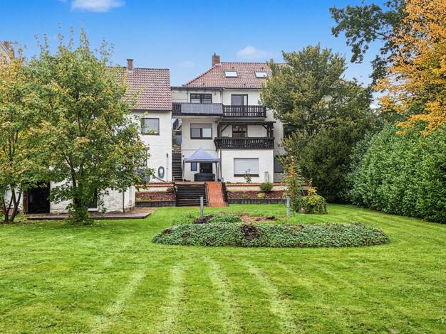 Mehrfamilienhaus zum Kauf 299.000 € 9 Zimmer 299,7 m² 498 m² Grundstück Schnathorst Hüllhorst 32609