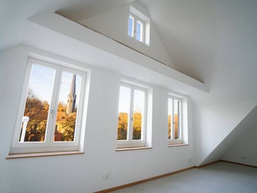 Wohnung zur Miete 670 € 2 Zimmer 55,5 m² 2. Geschoss frei ab sofort Stuttgarter Straße 26 Maulbronn Maulbronn 75433