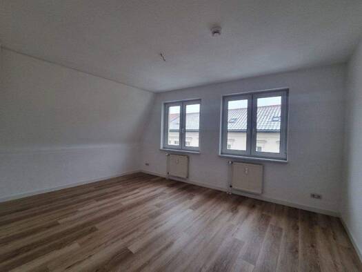 Wohnung zur Miete 449 € 2 Zimmer 68,7 m² frei ab sofort Uchtenhagenstraße 25 Bad Freienwalde Bad Freienwalde (Oder) 16259