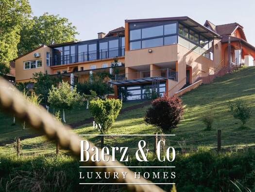Villa zum Kauf 1.600.000 € 8 Zimmer 558 m² 7.270 m² Grundstück Nuštar