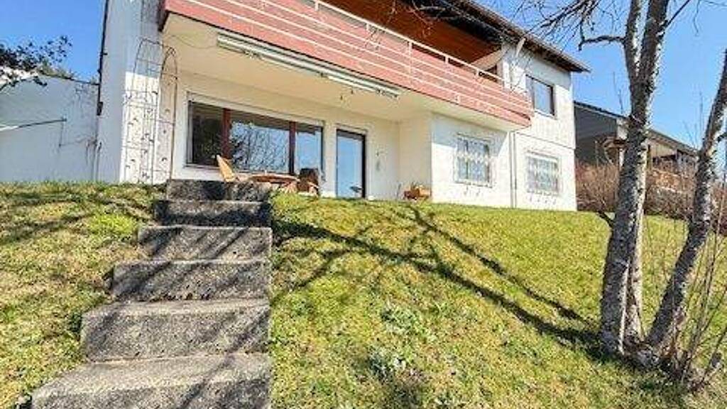 Mehrfamilienhaus zum Kauf 495.000 € 8 Zimmer 256,8 m² 860 m² Grundstück Unterkirnach 78089