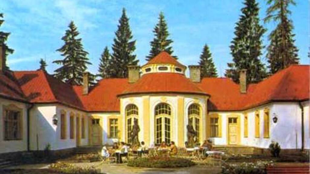 Villa zum Kauf 2.000.000 € 1 Zimmer 1 m² 25.000 m² Grundstück Sindelova 35801