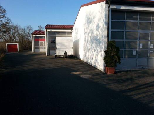 Produktionshalle zum Kauf 1.050.000 € 396 m² Lagerfläche teilbar von 188 m² bis 206 m² Unterfarrnbach Fürth 90768