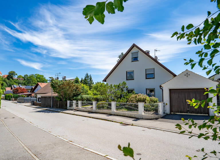 Einfamilienhaus zum Kauf 569.000 € 8 Zimmer 191 m²<br/>Wohnfläche 559 m²<br/>Grundstück Schongau 86956