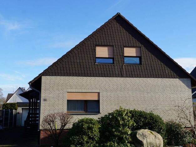 Einfamilienhaus zum Kauf 275.000 € 6 Zimmer 125 m² 791 m² Grundstück Rötgesbüttel 38531