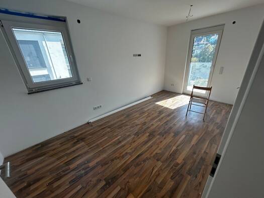 Wohnung zur Miete 1.350 € 3 Zimmer 82 m² Geschoss 2/2 frei ab 15.10.2026 Höchberg 97204
